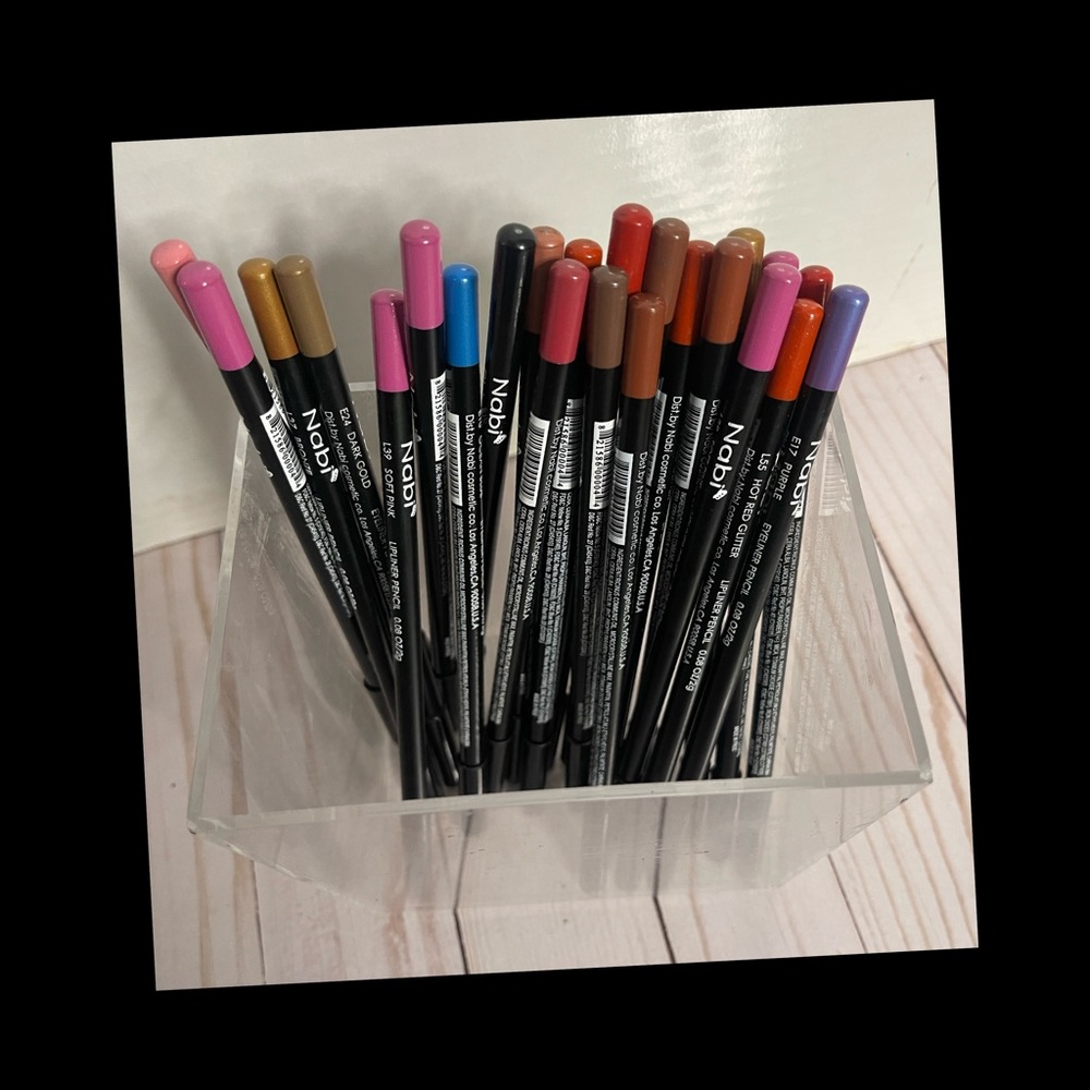 📌 23 pcs. NABI LIP AND EYE LINER PENCILS